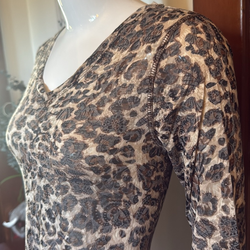 NWT Style&Co size small Leopard Print V-Neck Women's Top